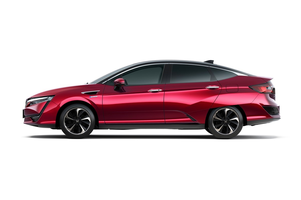 Honda Clarity Fuel Cell vanta un’autonomia di 589 km certificata EPA