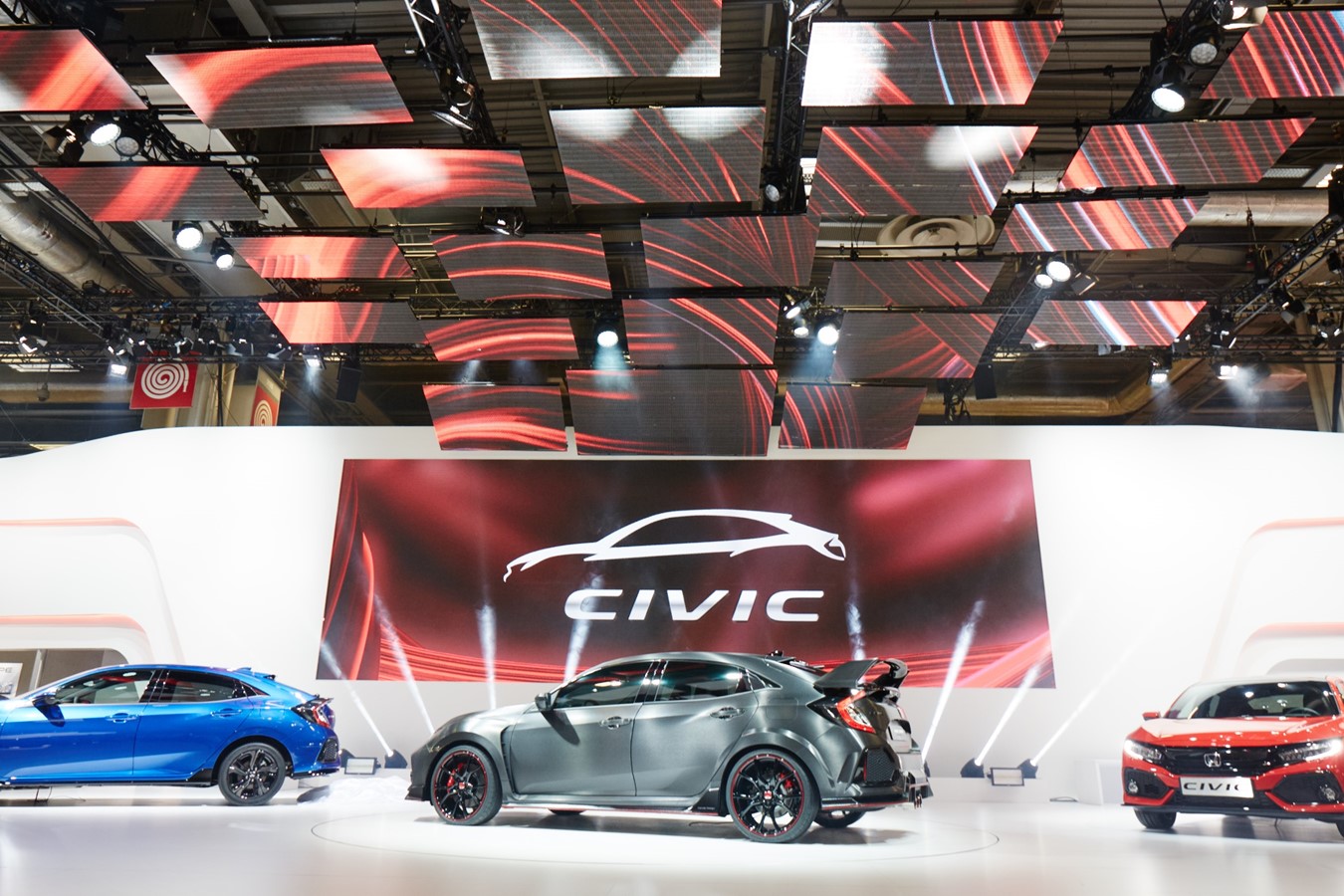 The next step in Honda's resurgence: Civic Hatchback and Type R Prototype take centre stage at Paris