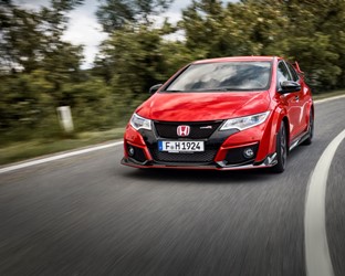 They R here! First Civic Type R models roll off the line at Honda’s European manufacturing facility in Swindon, UK