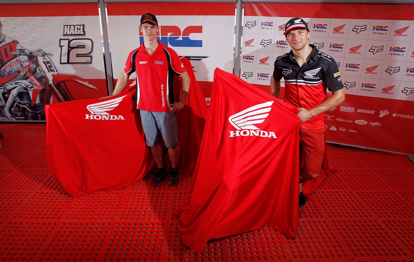 Bobryshev and Gajser unveil 2015 Honda CRFs at MX GP of Italy