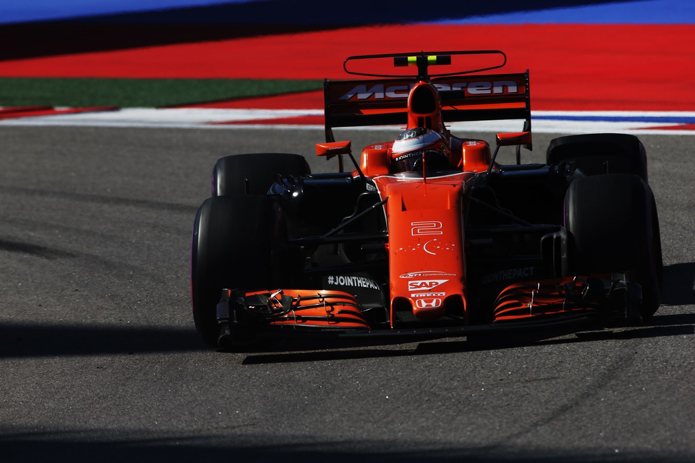 Disappointing afternoon for McLaren-Honda in Russia