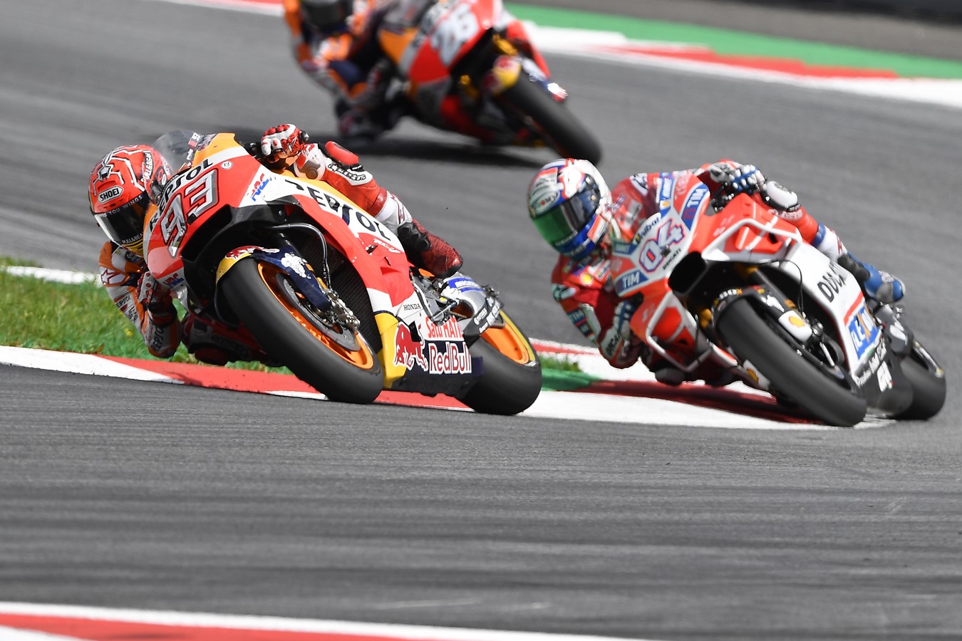 Marquez Increases Title Lead with Thrilling Second Place