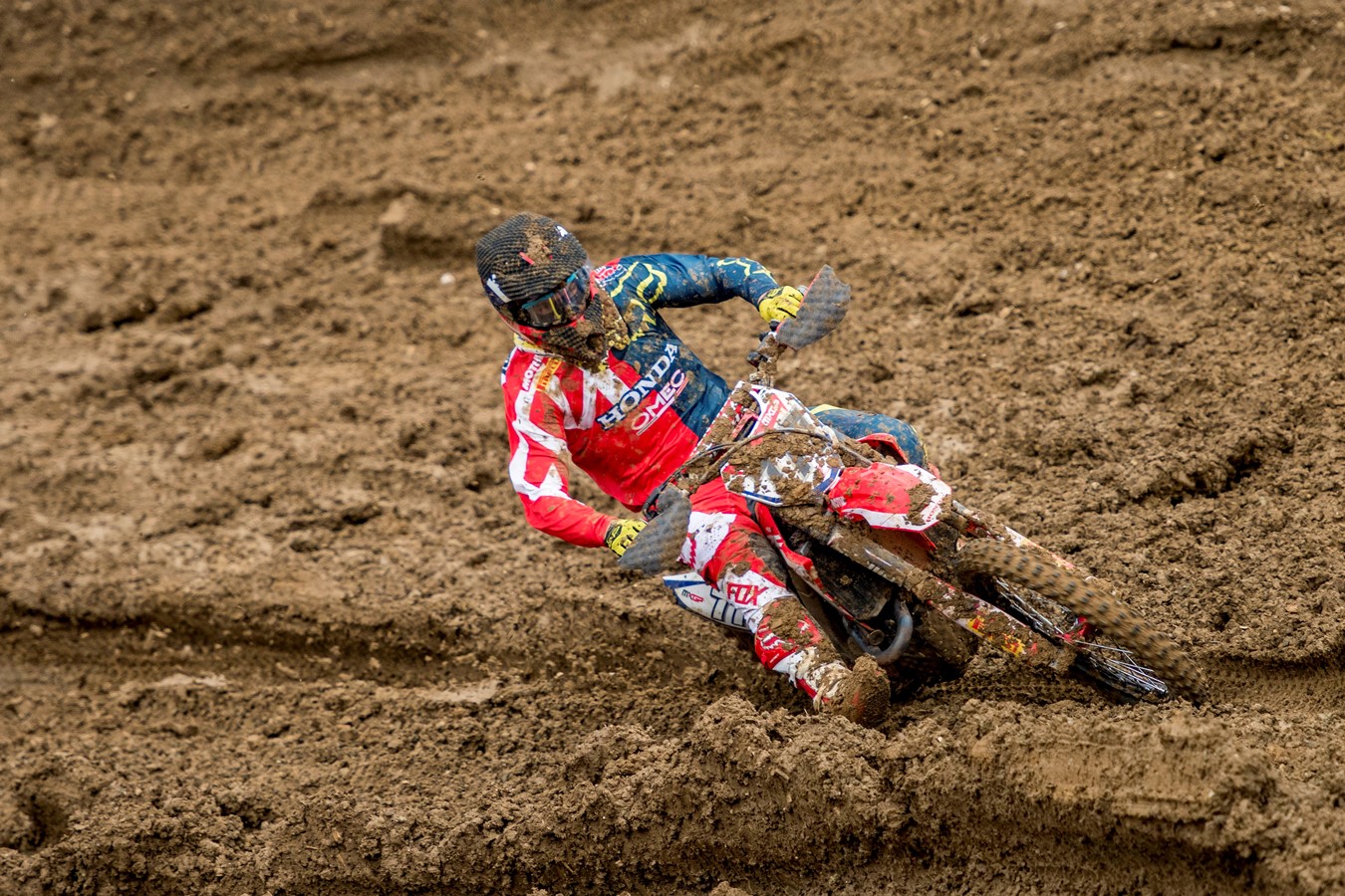Podium success for MXGP and MX2 in French Finale