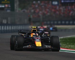 Max Verstappen wins the Emilia-Romagna Grand Prix