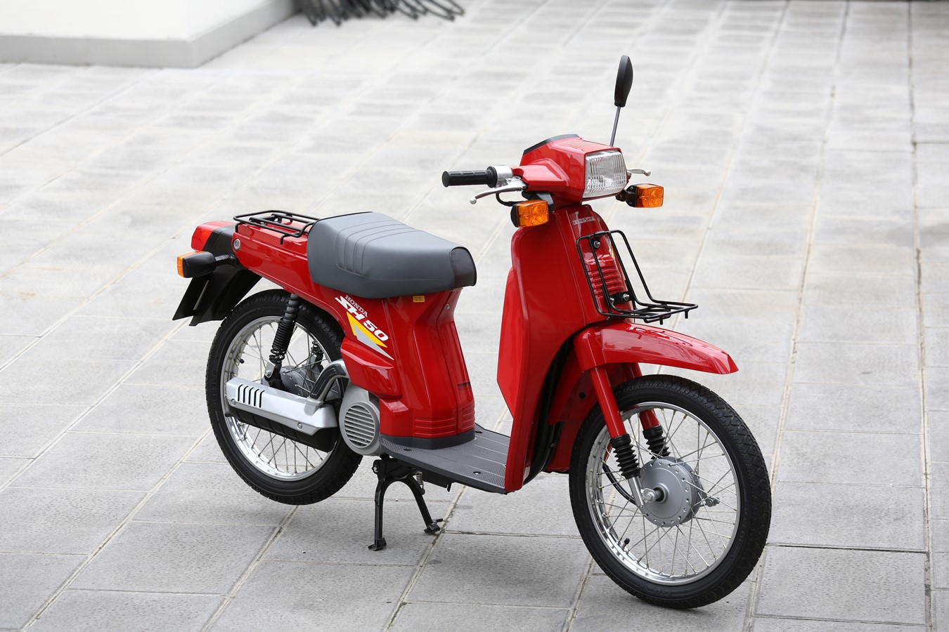 Honda SH125 Scooter with Top Box in Hyper Red 