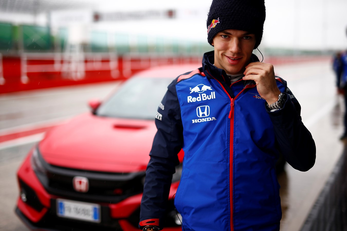Civic Type R chosen by Red Bull Toro Rosso Honda Formula 1 racing drivers Pierre Gasly and Brendon Hartley 