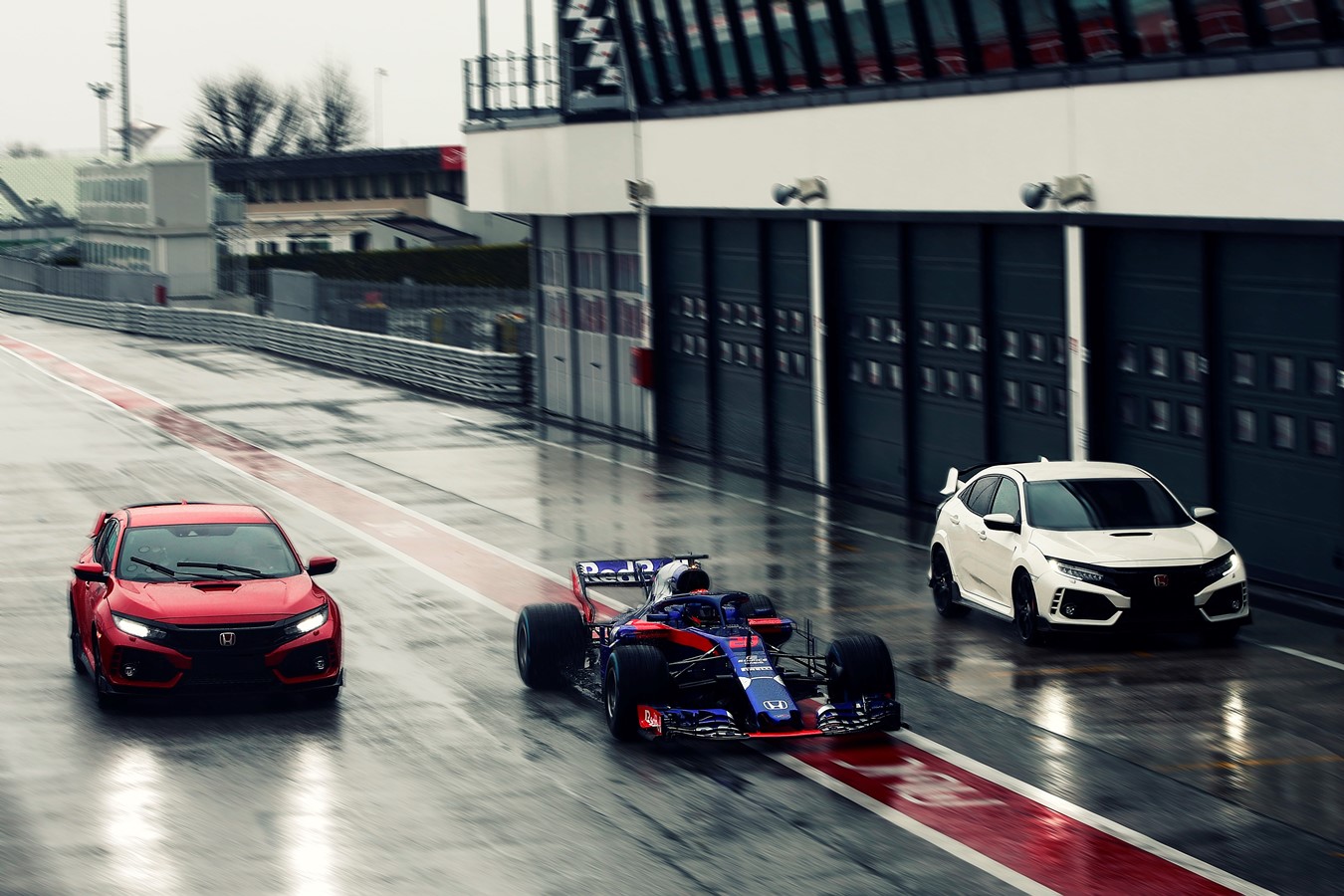 Civic Type R har valts av Formel 1-stallet Red Bull Toro Rosso, Pierre Gasly, Brendon Hartley  
