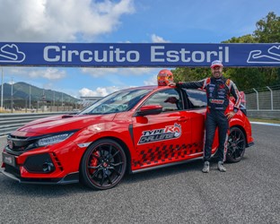 Honda Civic Type R sets new lap record at Estoril circuit in Portugal, driven by Tiago Monteiro