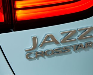2020 Honda Jazz Crosstar e:HEV - Static B Roll
