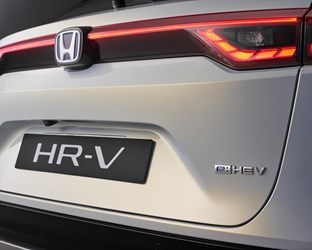 Honda HR-V e:HEV 2021 - B-roll Exterior 2