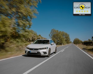 La nuova Honda Civic e:HEV conquista le cinque stelle nei test Euro NCAP