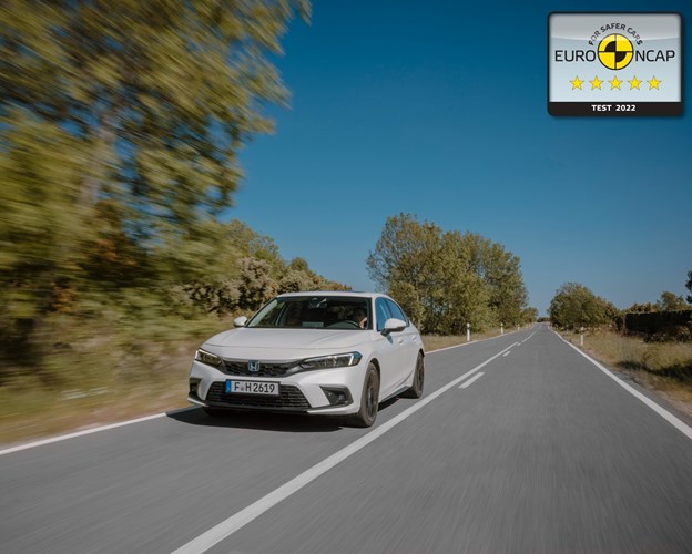La toute nouvelle Honda Civic e:HEV décroche la notation maximale de 5 étoiles lors du dernier test Euro NCAP
