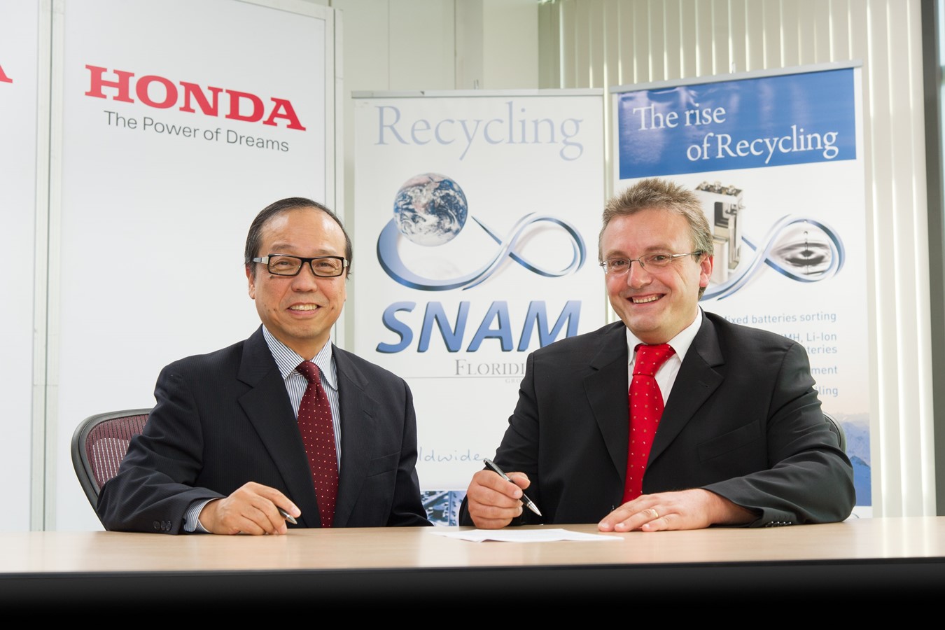 Honda signs agreement with SNAM for recycling of batteries from hybrid vehicles in Europe
