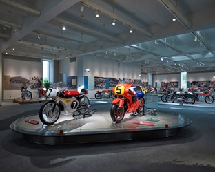 HONDA COLLECTION HALL VIRTUAL TOUR – ENJOY HONDA'S HISTORY AND PRODUCT COLLECTION FROM YOUR HOME