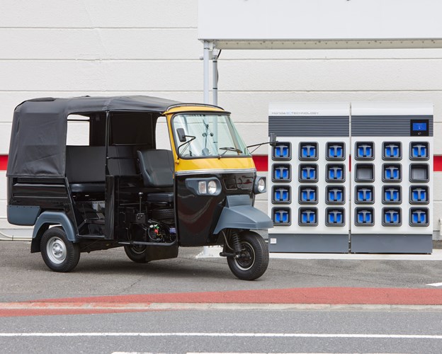 Společnost Honda zahájí v Indii v první polovině roku 2022 službu sdílení akumulátorů pro elektrické tříkolové taxíky