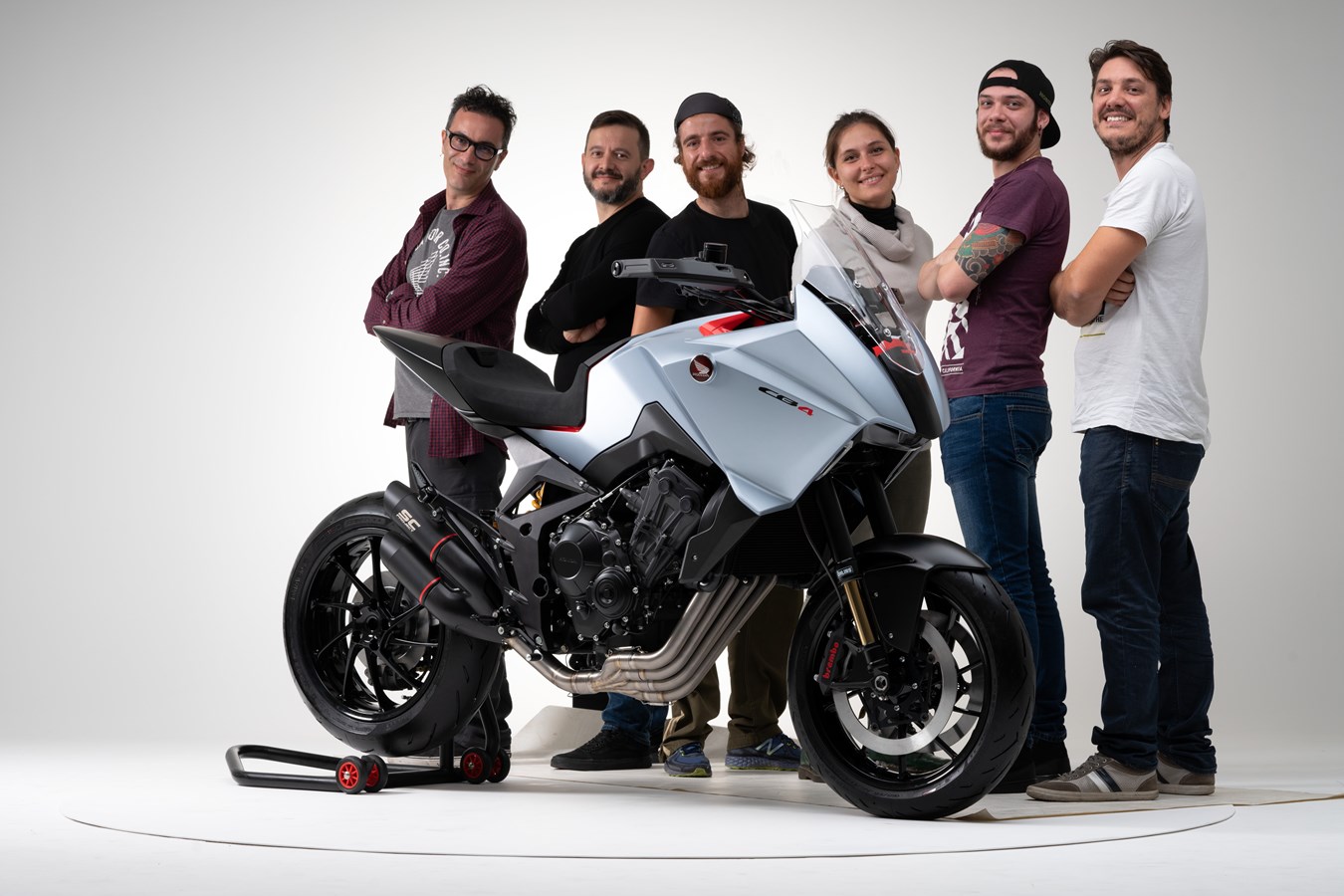 Honda CB4 X Concept: “Enjoy 7 days a week with fun”