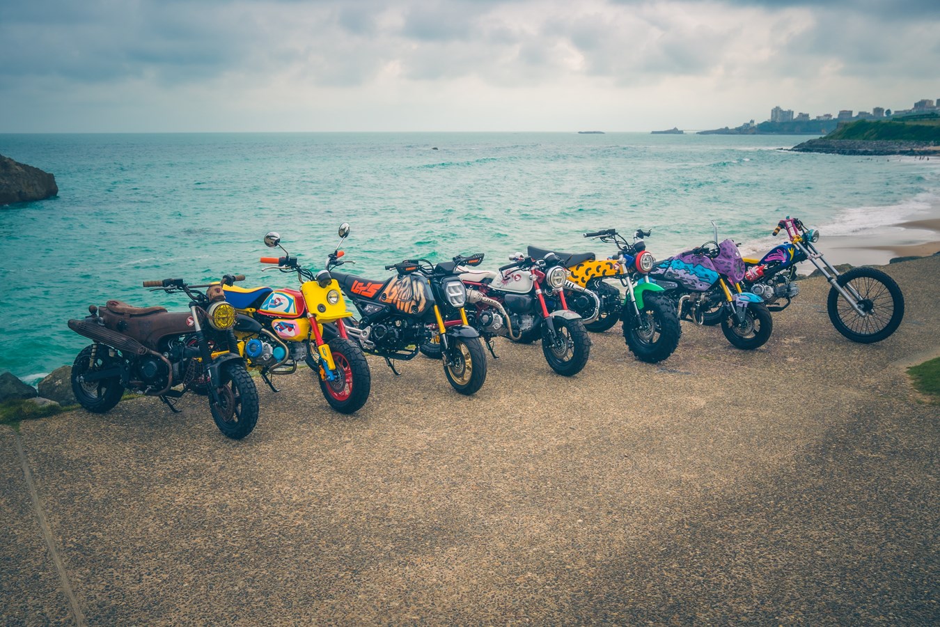 Honda ist auf dem diesjährigen Wheels & Waves Festival mit sieben Custom Mini-Bikes vertreten