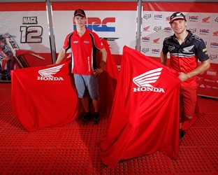 Bobryshev and Gajser unveil 2015 Honda CRFs at MX GP of Italy
