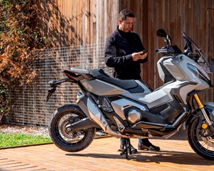 ‘Honda Smartphone Voice Control system’ and Honda RoadSync app for motorcycles