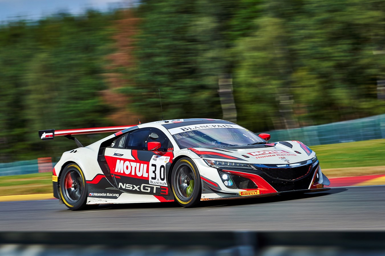 Honda Team Motul bereitet sich auf das 24-Stunden-Rennen von Spa-Francorchamps mit dem NSX GT3 Evo vor