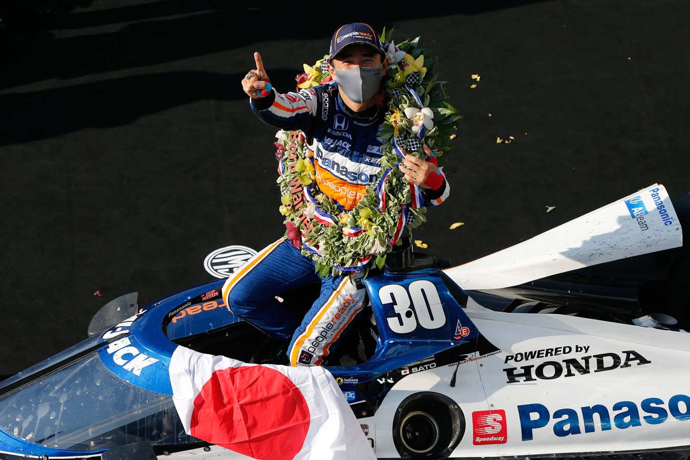 Sato triomphe et Honda domine l’Indianapolis 500