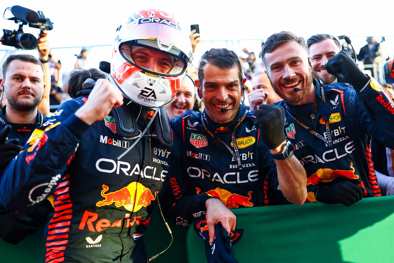 Max Verstappen wins Australian Grand Prix