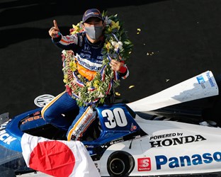 Sato triomphe et Honda domine l’Indianapolis 500