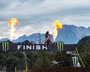 Three in a row for triumphant Gajser as Evans also steps up in Patagonia-Argentina