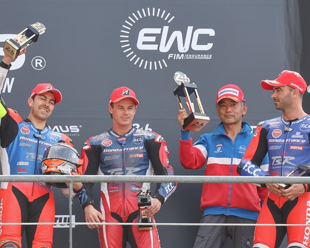 L'équipe F.C.C TSR Honda France 3eme des 24 Heures du Mans 2022 !