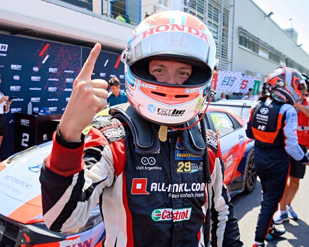 Vallelunga victory for Civic Type R TCR racer Girolami